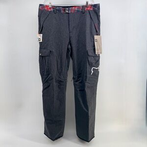 NWT Women’s 686 HELLO KITTY AURA insulated Cargo Pant size XL